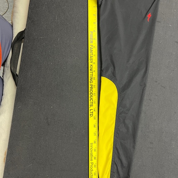 Specialized cycling rain/wind jacket. - Picture 8 of 11